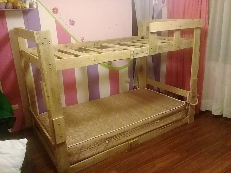 pallet bunk beds